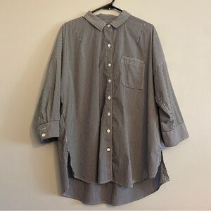 Tommy Bahama Large Women’s Striped Shirt - large